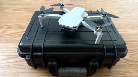 DJI 2 mini hard case and lenses