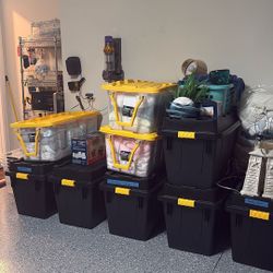 Coastal / Beach Decor – Entire Lot (3–4 Bedroom) – Like New.   Great Opportunity For Vacation Home or Rental. 