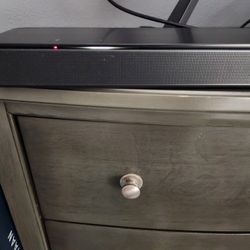 Bose soundbar 500 with remote, barely used, will to trade for Bose surrounds.