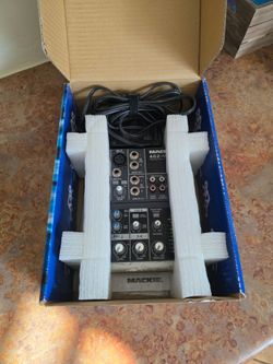 Mackie 402-VLZ3 mixer with power cable.