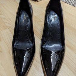 Brooks Brothers 346 Black Leather Heels Size 7 