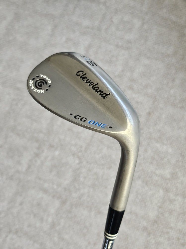 ( Buy / Sell / Trade) :) Cleveland CG ONE Tour Action 60 Degree 10 Bounce Wedge