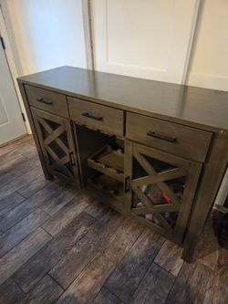 Wine storage bar/cabinet