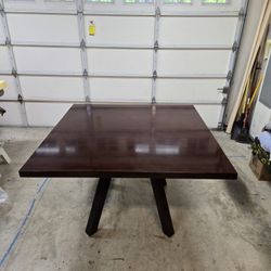 Free Dining Table