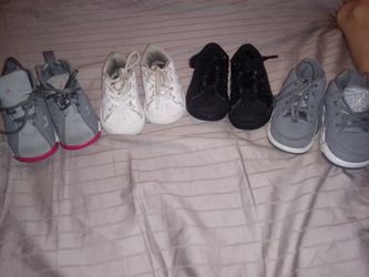 Baby shoes size 4