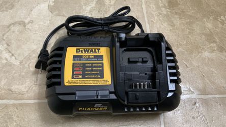 DeWalt 6 Amp Charger 