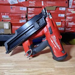 Milwaukee M18 FUEL 3-1/2 in. 18-Volt 21-Degree Lithium-Ion Brushless Cordless Framing Nailer (Tool-O