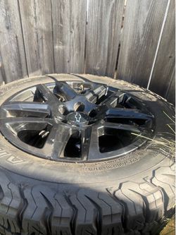 2022 stock Silverado rims and tires