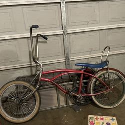 Está En Buenas Condisiones  Esta Original Toda Solo La Yanta De Enfrente No Es De Ella Pero. La Tengo Con Migo