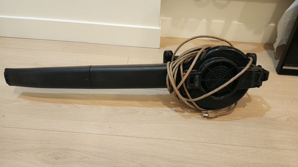 Black And Decker Electric Leaf Blower.