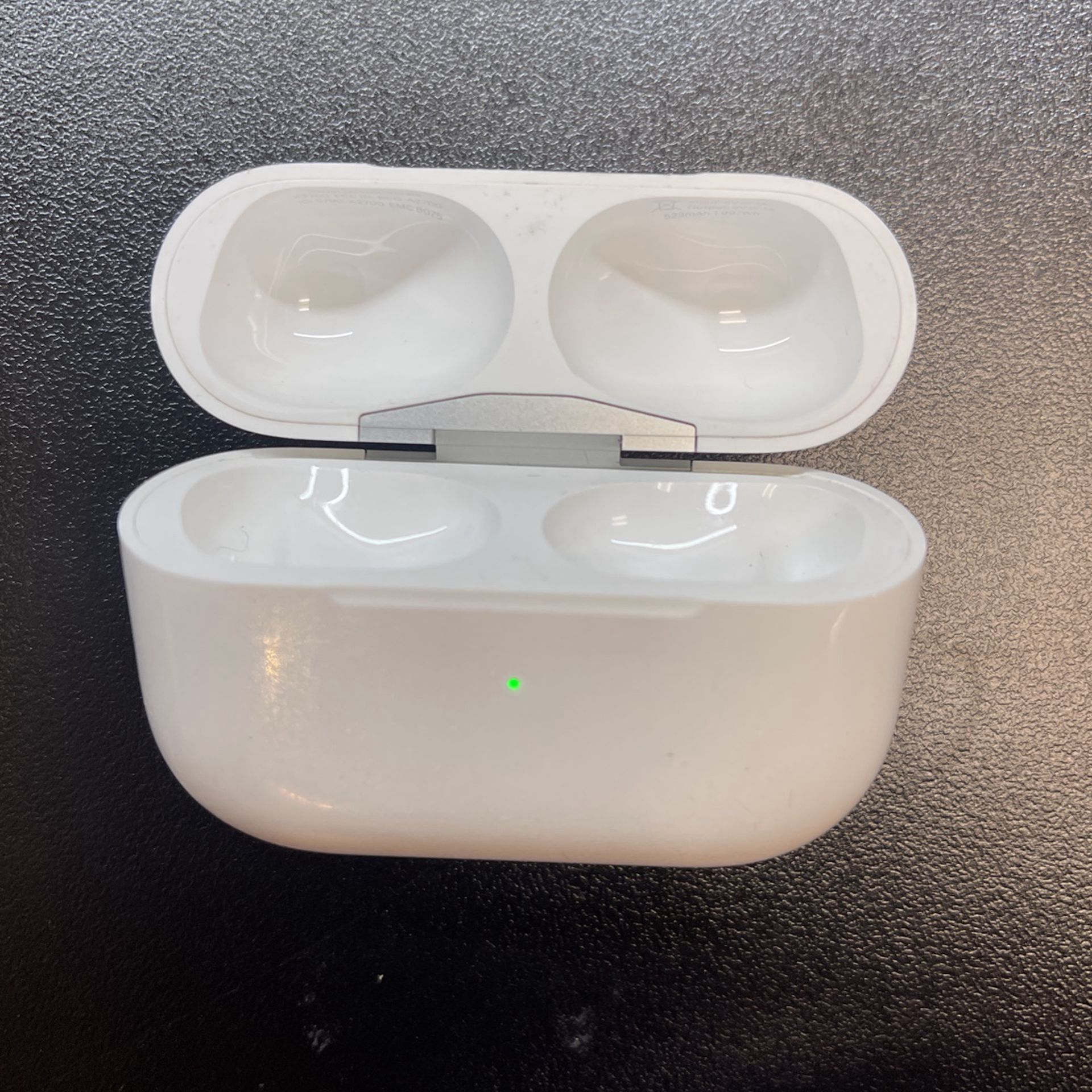 AirPods Pro 2nd Generation Charging case ONLY.. 100% Original Apple 