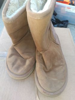 UGG Boots Size W5