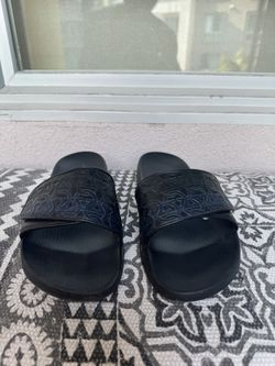 Salvatore Ferragamo Gancini Print Leather Slides With Velcrow