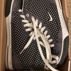 Nike woman’s shoe