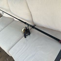 Daiwa BG Spinning Reel - BG 5000  With Offshore Angler Breakwater Surf Spinning Rod (Model: BRK1015302)