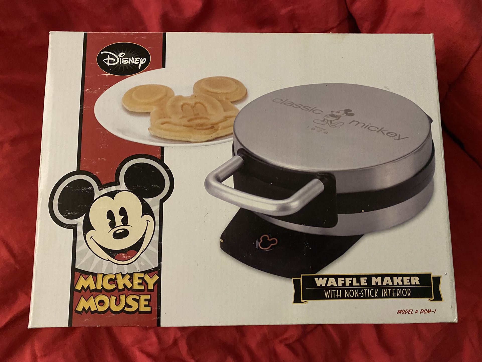 Mickey Mouse Non-Stick Waffle Maker for Sale in Cypress, CA - OfferUp