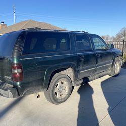 2004 Chevrolet Suburban