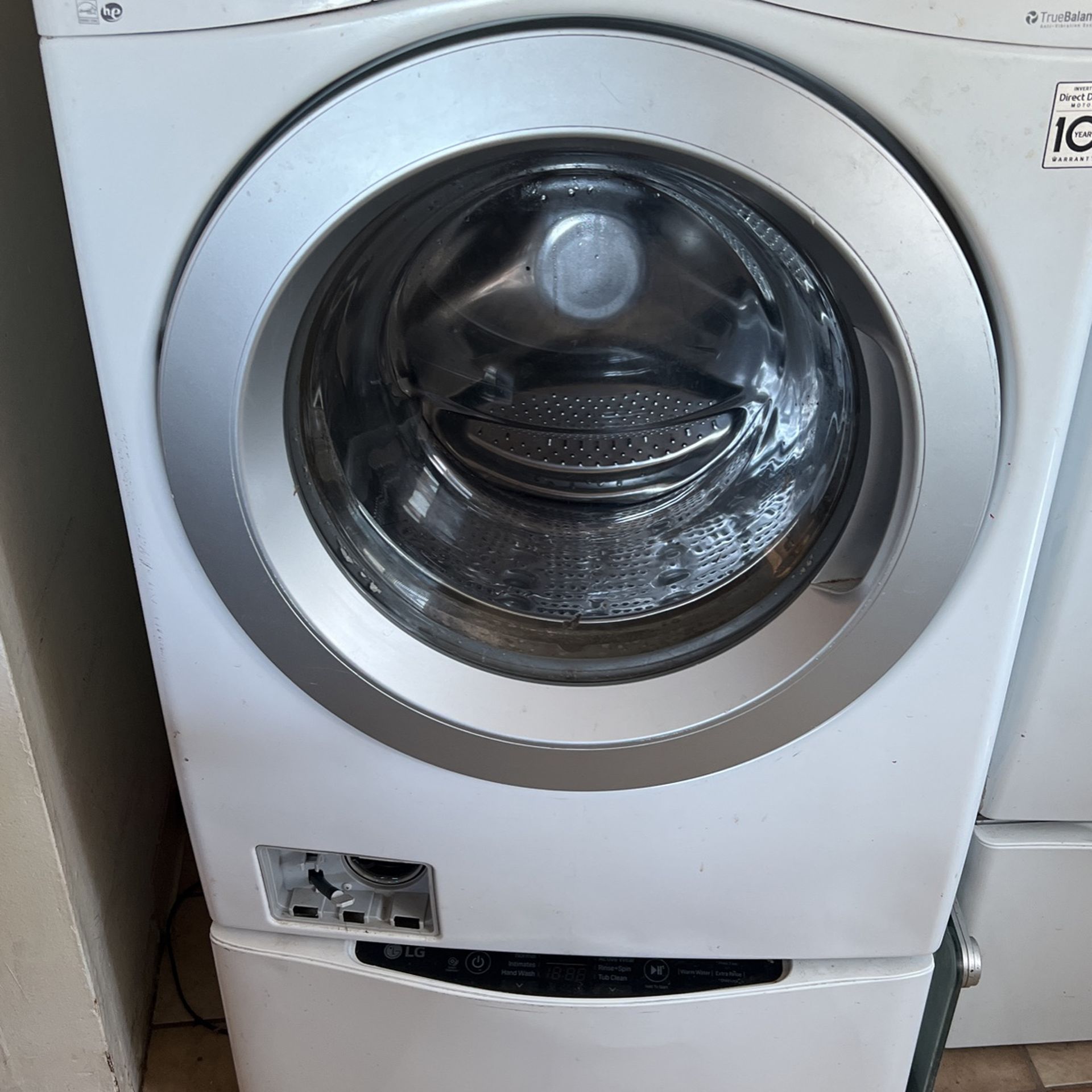 LG TRUE BALANCE DIRECT DRIVE WASHER AND DRYER for Sale in Fountain