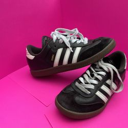 Size 4.5 Sambas