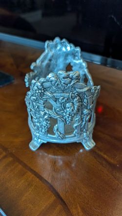 Candle/ bottle holder