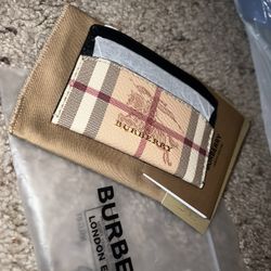  Burberry wallet 
