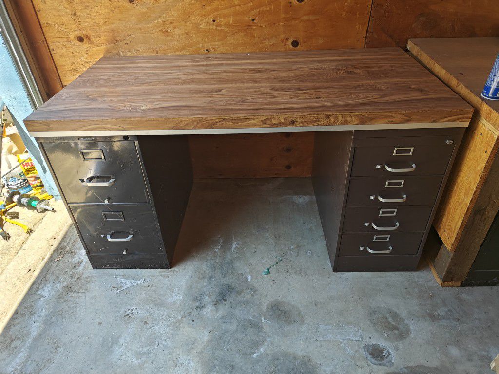 Desk With Two Filing Cabinets