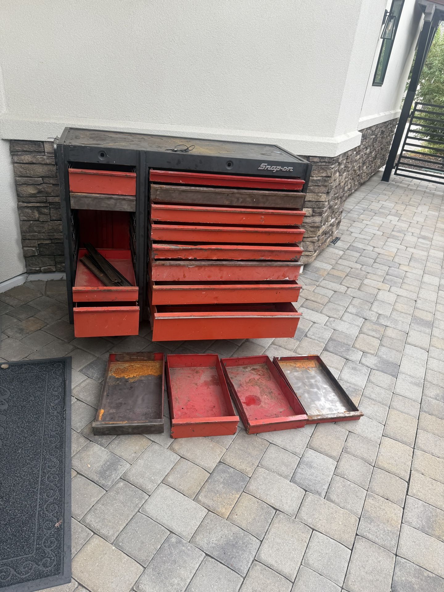 Snap-On Tool Box – KR 560
