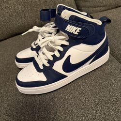 Nike Court Borough Mid 2 Size 6y