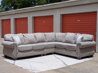 *FREE DELIVERY!* ASHLEY FURNITURE 3 PIECE SECTIONAL SOFA