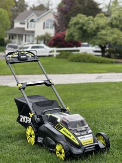 Ryobi. 20" 40-Volt  Cordless Battery Self Propelled Lawn Mower with 5.0 battery