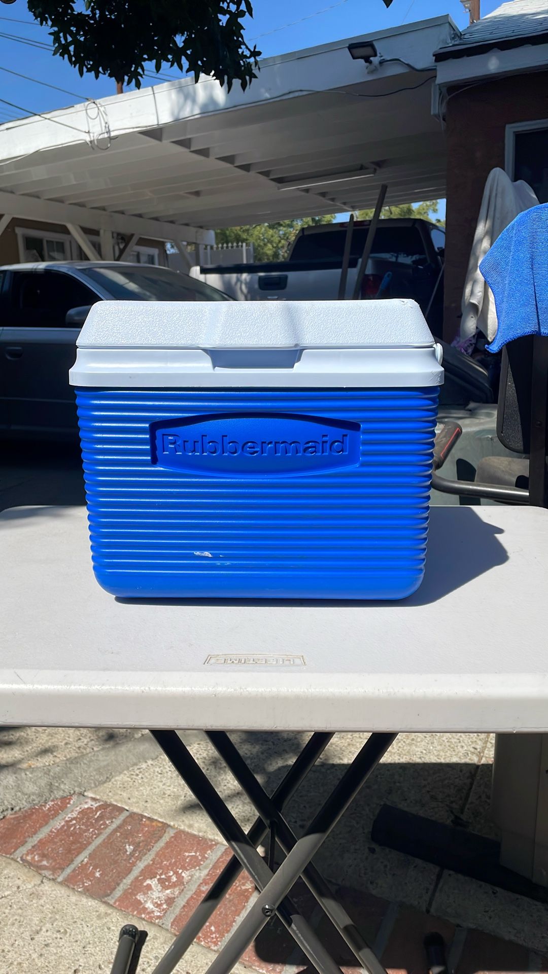 Rubbermaid Ice Cooler