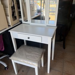 Girls White Vanity Set