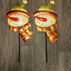 2 Unique Metal Snowman 21" H x 12"W Staked Lawn Decor