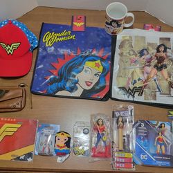 Wonder woman lot bundle lot of 13
