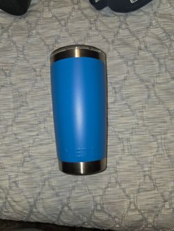 YETI Rambler Tumbler Blue with Lid