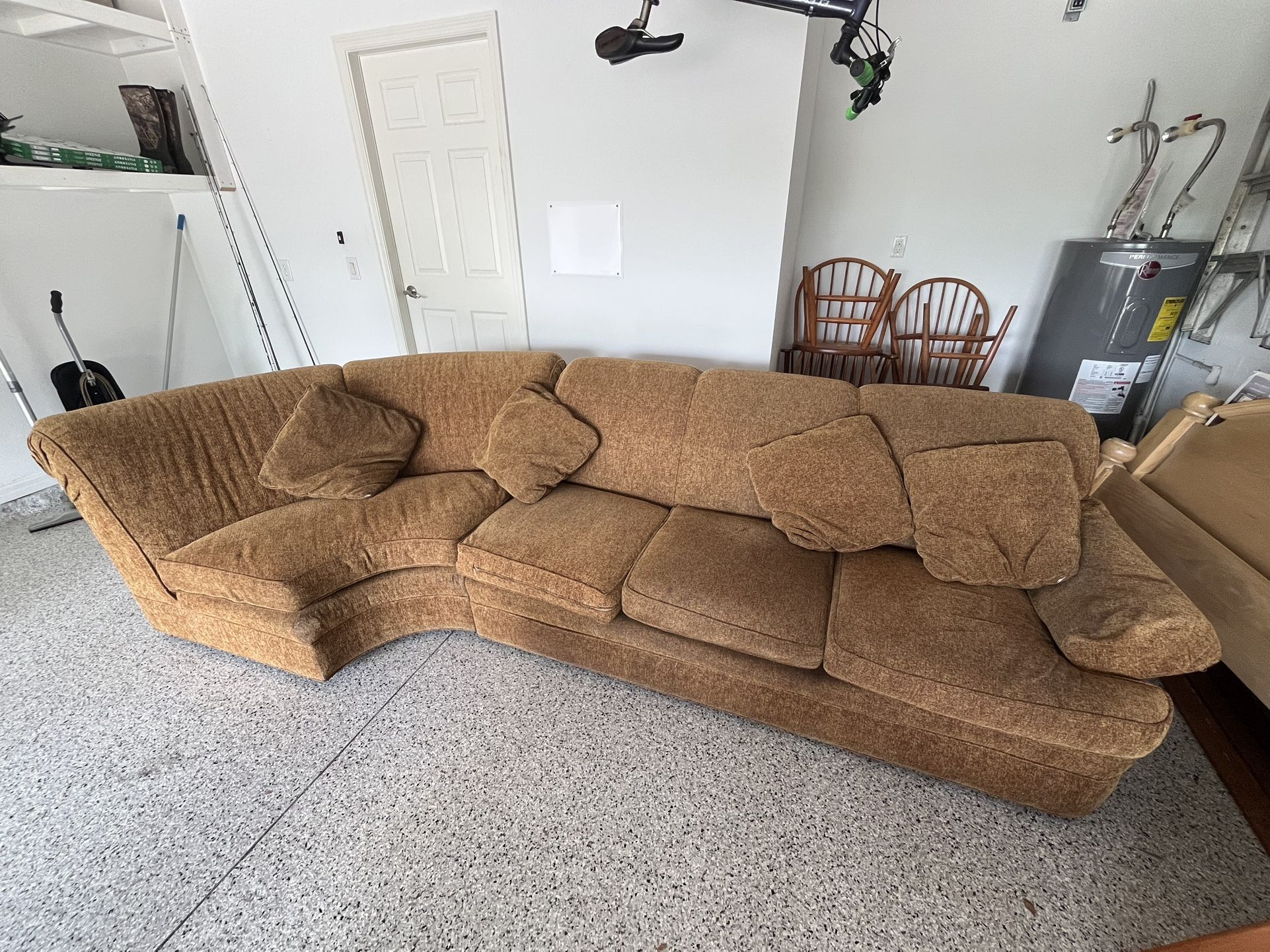 Vintage Curved Sectional Couch - Super Comfy!