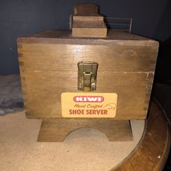 Shoe Shiner Kit / Old Antique Shoes Polish Stand An Also Original Polish Used With It Inside , Best Offer 