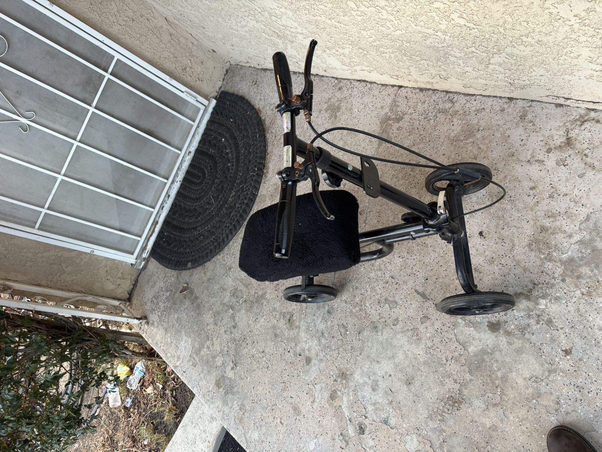 Knee Roller-Scooter