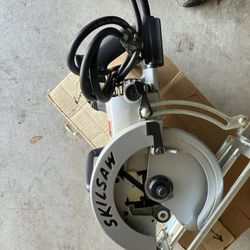 Skilsaw 8 1/4 Inch Saw 825 Super Duty Ball Bearing Saw. Price Is Firm.  Cash only.