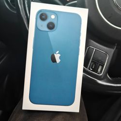 iPHONE 13 • (Blue 💙) • 128 GB • Unlocked 🔐• Any Carrier  (Price Firm)