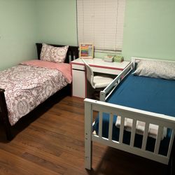 Twin Beds+ Desk+chair+dresser