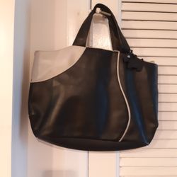 RADLEY LONDON LEATHER SMALL HAND BAG 