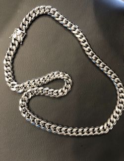 New 18 k white gold Cuban chain