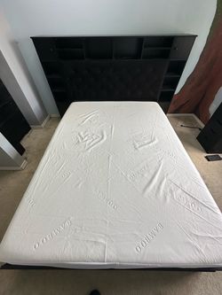 Queen size Bedframe with storage