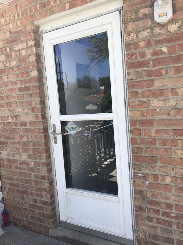 Larson storm door with half pull down screen for Sale in Alsip, IL