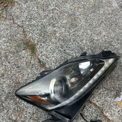 Lexus Is (contact info removed) Right Headlight