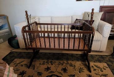 Vintage/Classic Wooden Jenny Lind Cradle – Solid & Sturdy