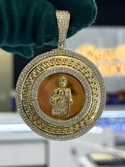 🔥10K GOLD JESUS PENDANT🔥