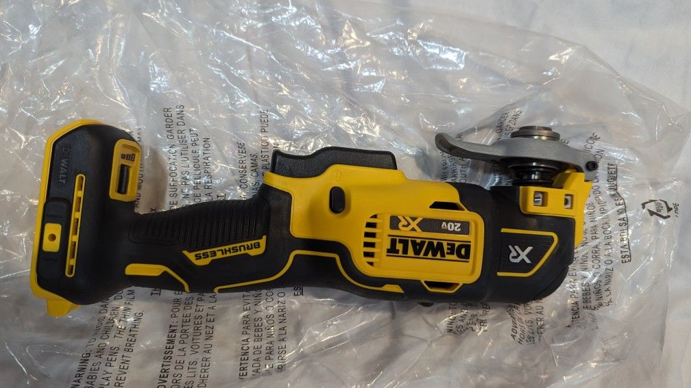 DEWALT XR MULTI TOOL 3 SPEED 20 V BRAND NEW