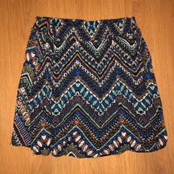 Barely worn / Tribal print lined miniskirt by Lily White